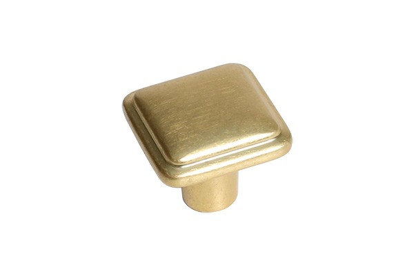 Ручка кнопка SY3310 0008 BSV, материал Замак, отделка Золото, 30*30*25 мм