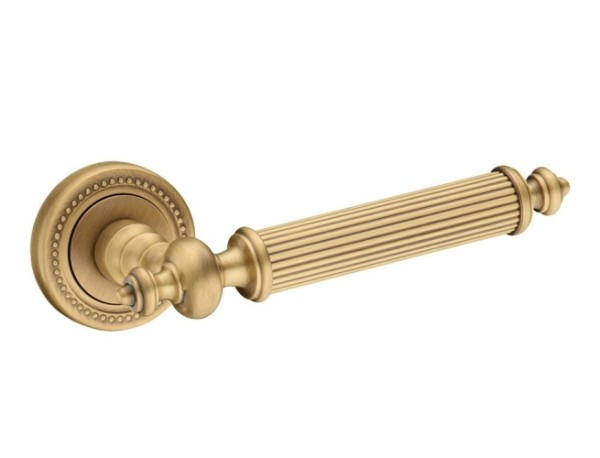 Дверная ручка на круглой розетке ANTIK 0212-013
