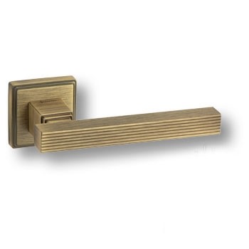Дверная ручка на квадратной розетке HA220LRO11 ABM TRONE-L, материал Замак, отделка Бронза, 149*52*65 мм