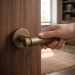 Дверная ручка на круглой розетке 334 ALYA МАТОВАЯ БРОНЗА, материал Латунь, отделка Бронза, 150*52 мм