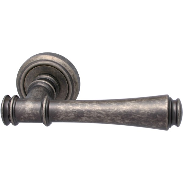 Дверная ручка на круглой розетке 245 V Tako Античное серебро, материал Латунь, отделка Серебро, 128*50*71 мм