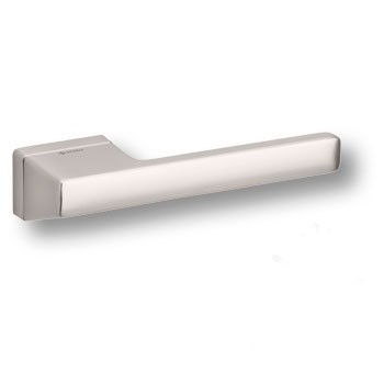 Дверная ручка на прямоугольной розетке RACER HA206RO15 NBM, материал Замак, отделка Никель, 163*37*53 мм