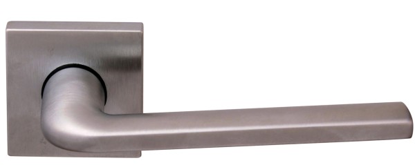 Дверная ручка на квадратной розетке 133 К MILLY CS (50PVC), материал Замак, отделка Хром, 145*50*50 мм