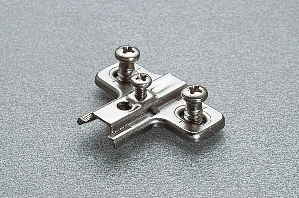 Ответная планка Н0 с евровинтом, Т-образная B2SGH09/17