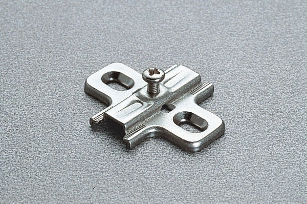 Ответная планка Н6 под шуруп, крестообразная B2V3H69/15